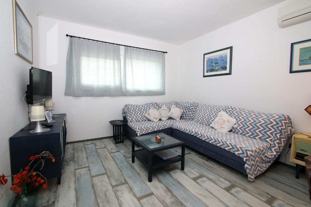 Apartments By The Sea Vinjerac, Zadar - 13811 Posedarje Exterior photo